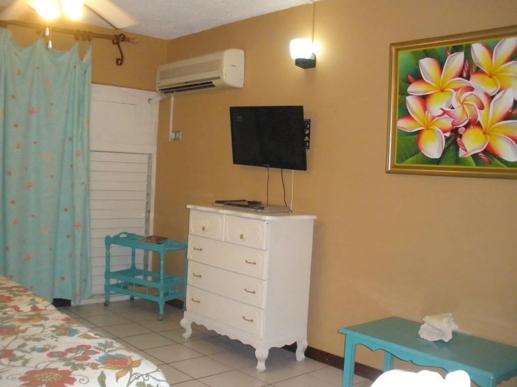 Villa Criss Ocho Rios Esterno foto