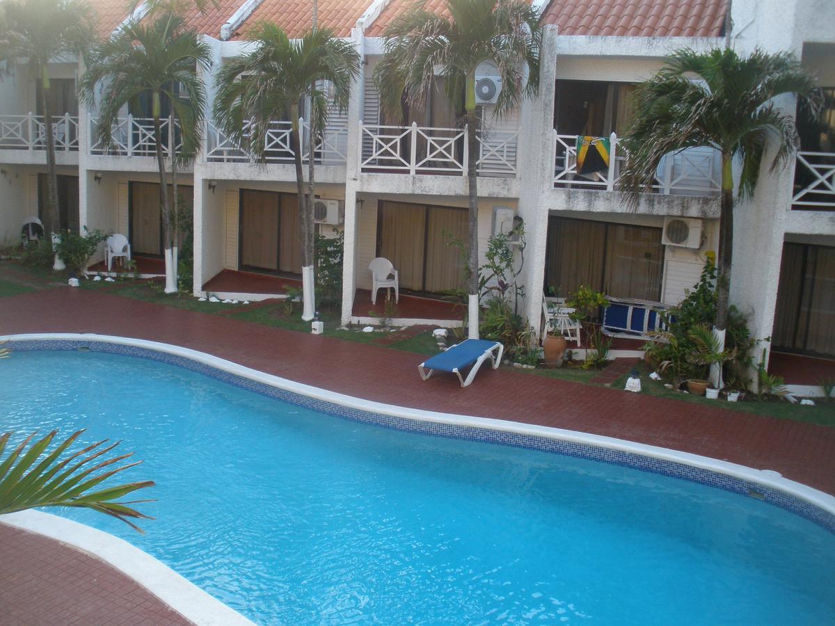 Villa Criss Ocho Rios Esterno foto