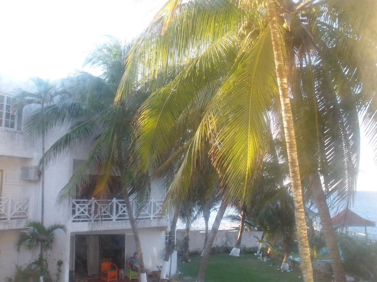 Villa Criss Ocho Rios Esterno foto