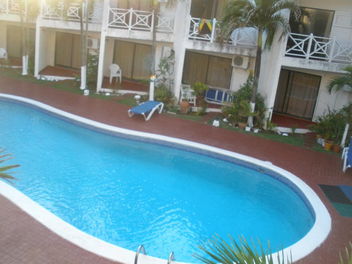 Villa Criss Ocho Rios Esterno foto